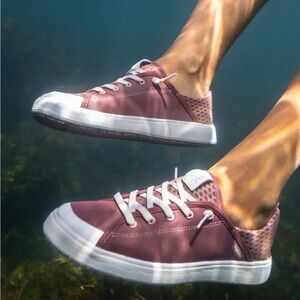 Tropicfeel Lightweight Packable Sneakers